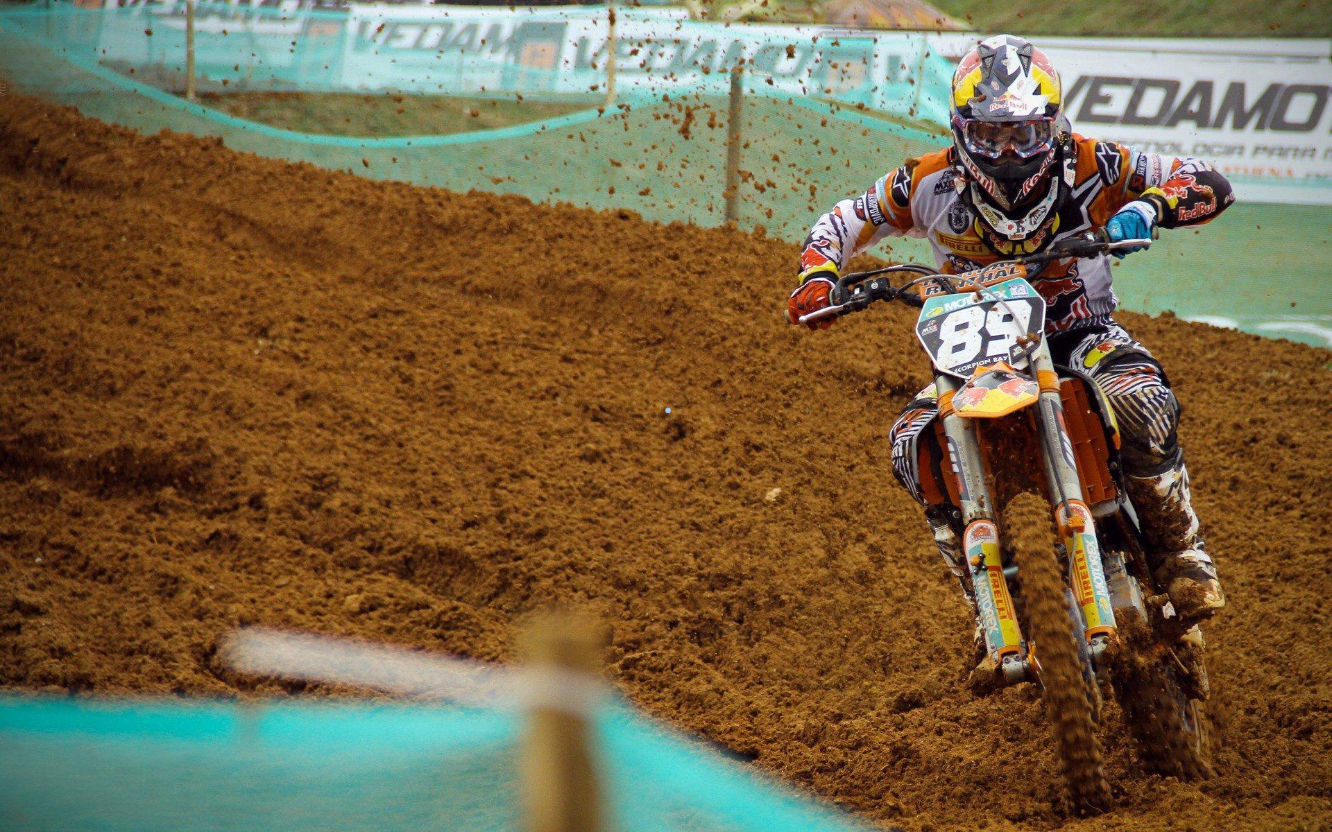 马克西本赛季惊艳表现，三项数据全联盟第一，五项数据稳居前二